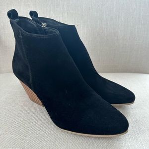 Dolce Vita Pearce Black Suede Bootie - Size 7.5